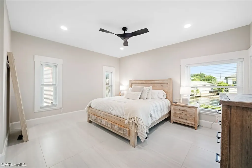 227 Dolphin Cove Court Bonita Springs FL 34134