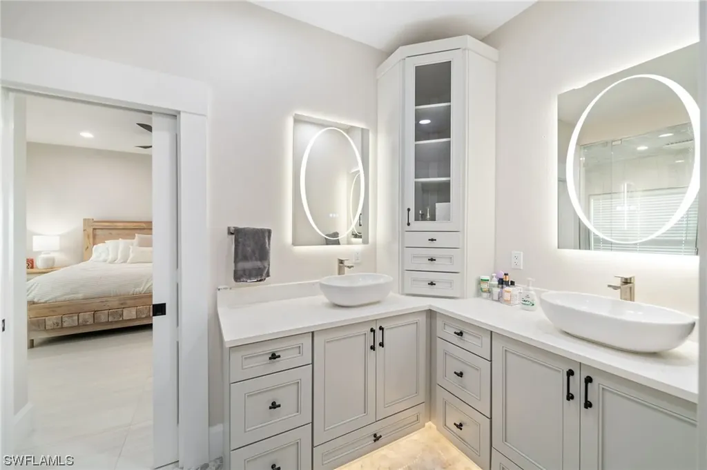 227 Dolphin Cove Court Bonita Springs FL 34134