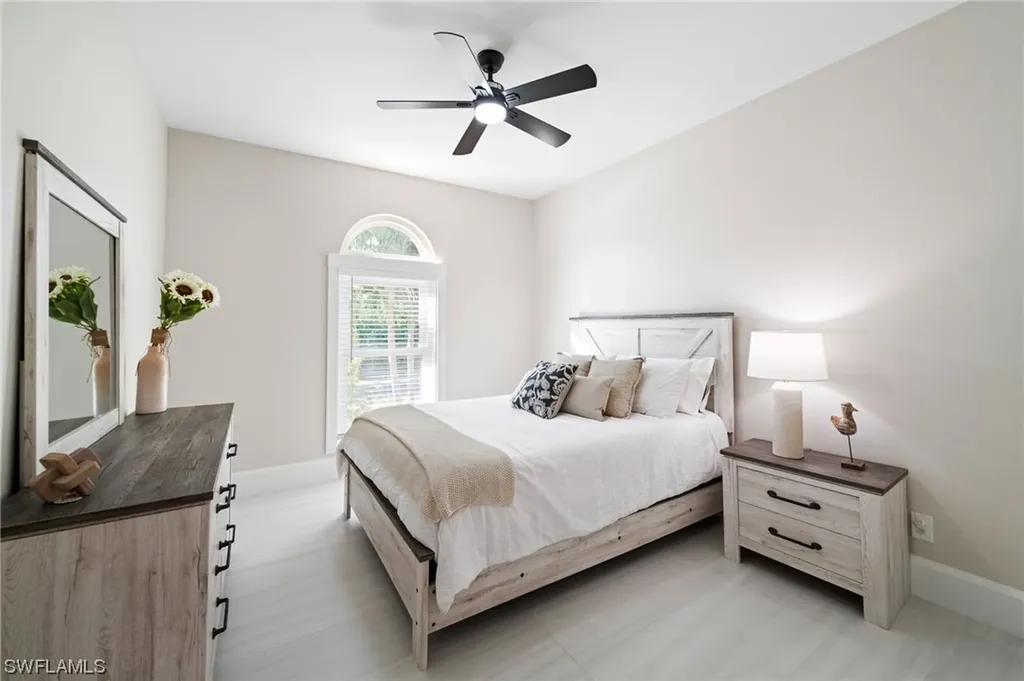 227 Dolphin Cove Court Bonita Springs FL 34134