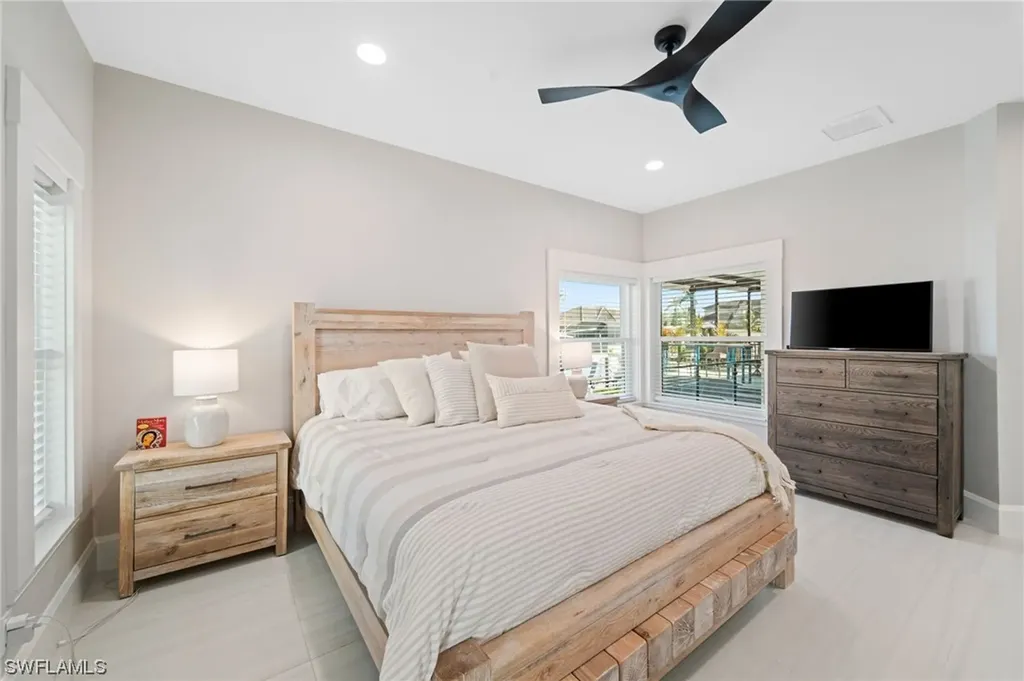 227 Dolphin Cove Court Bonita Springs FL 34134