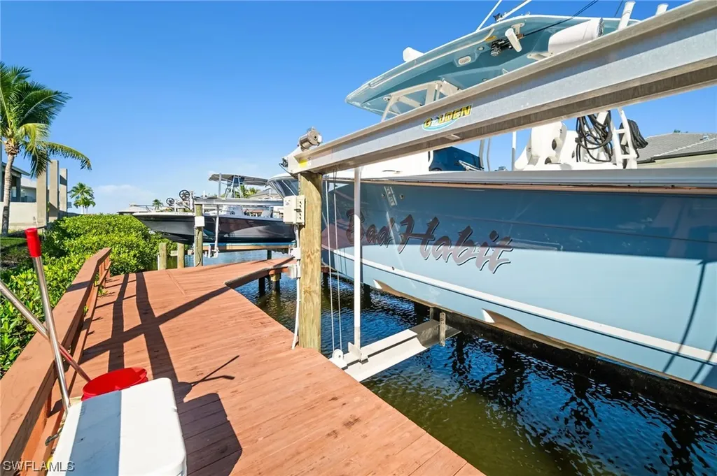 227 Dolphin Cove Court Bonita Springs FL 34134