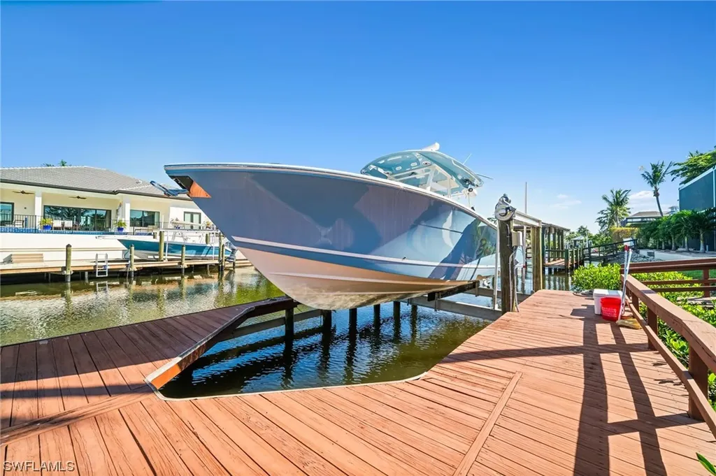 227 Dolphin Cove Court Bonita Springs FL 34134