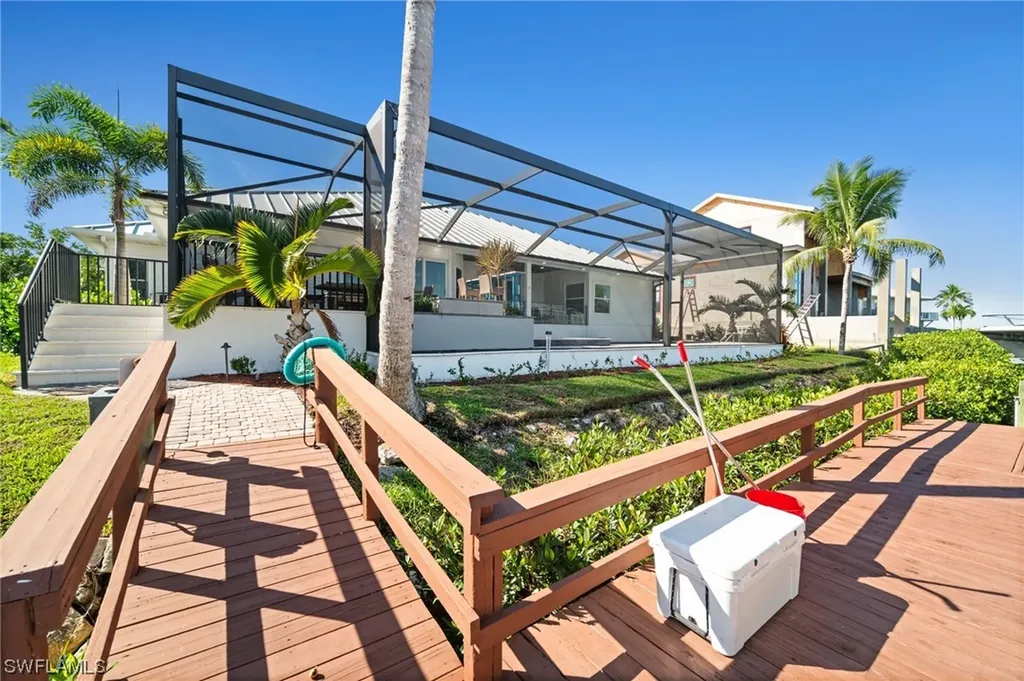 227 Dolphin Cove Court Bonita Springs FL 34134