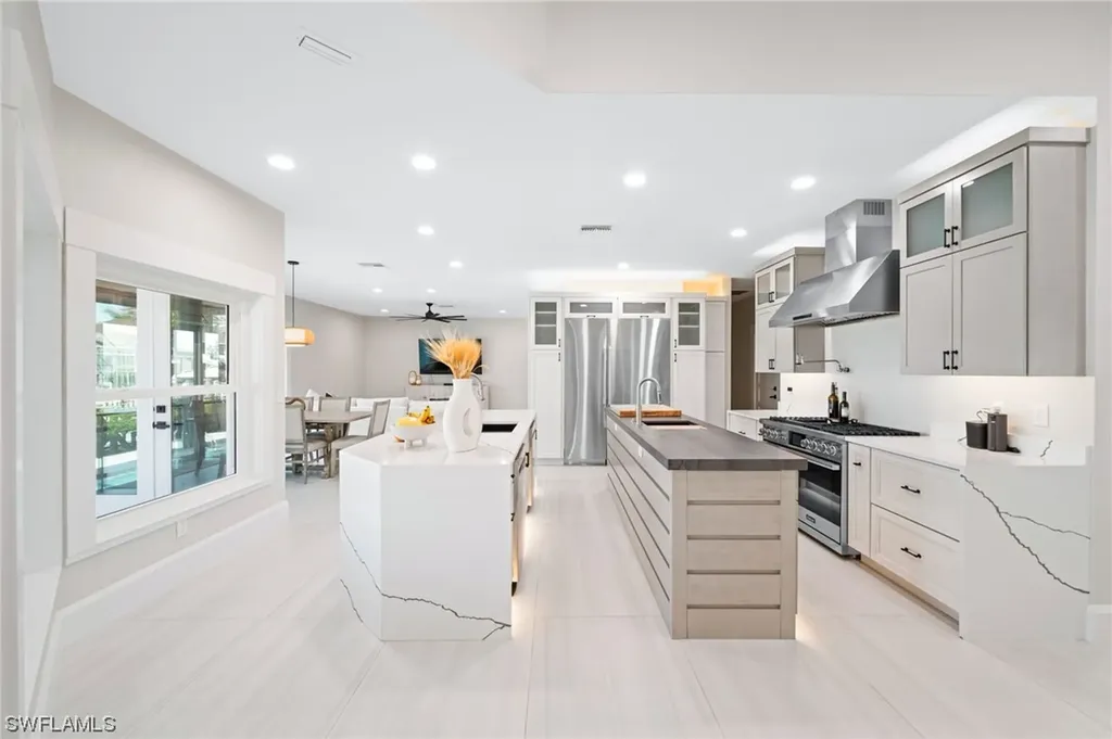 227 Dolphin Cove Court Bonita Springs FL 34134