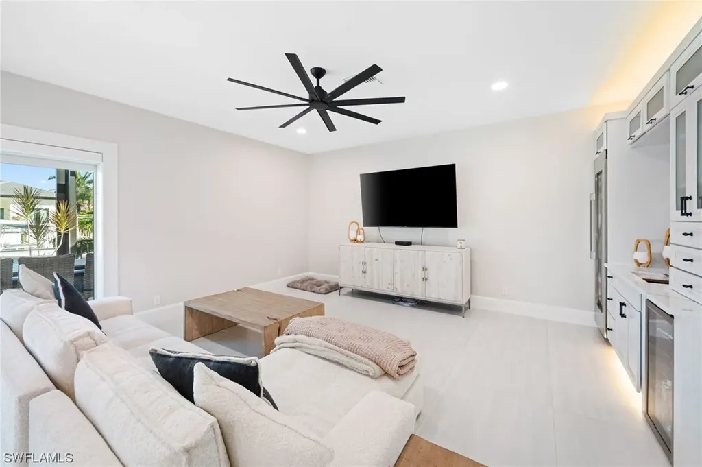 227 Dolphin Cove Court Bonita Springs FL 34134