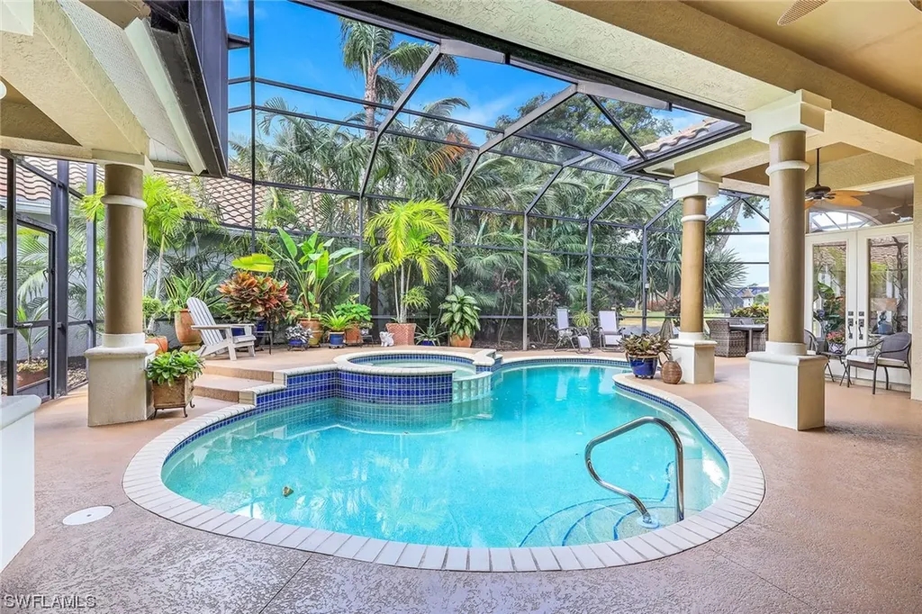25010 Pinewater Cove Bonita Springs FL 34134