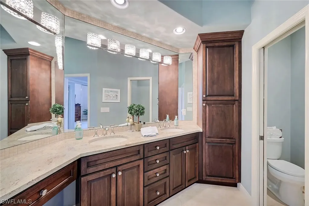 25010 Pinewater Cove Bonita Springs FL 34134