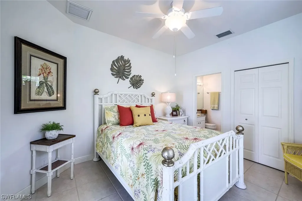 25010 Pinewater Cove Bonita Springs FL 34134