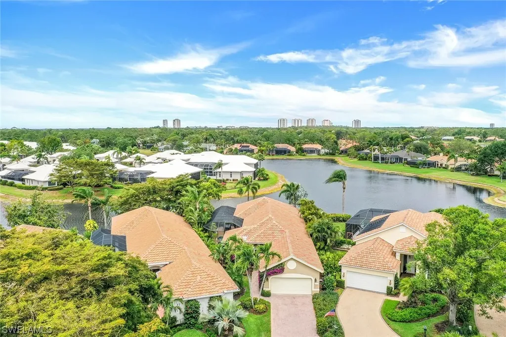 25010 Pinewater Cove Bonita Springs FL 34134