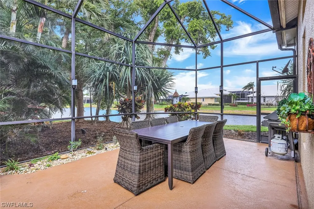 25010 Pinewater Cove Bonita Springs FL 34134