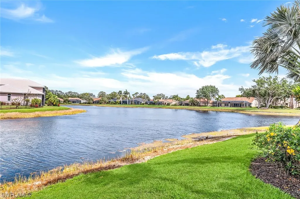 25010 Pinewater Cove Bonita Springs FL 34134