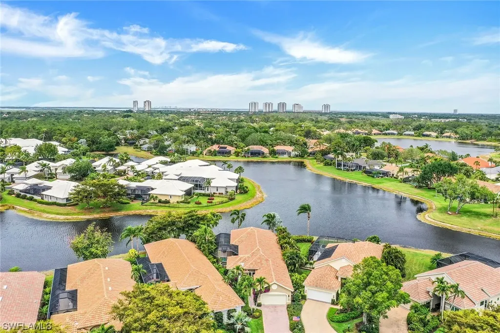 25010 Pinewater Cove Bonita Springs FL 34134