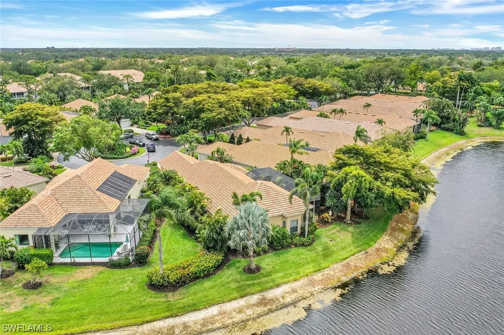 25010 Pinewater Cove Bonita Springs FL 34134