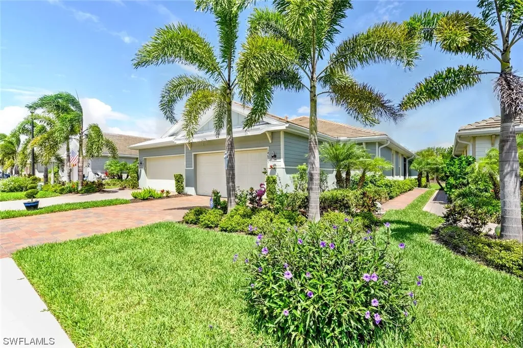 14687 Edgewater Circle Naples FL 34114