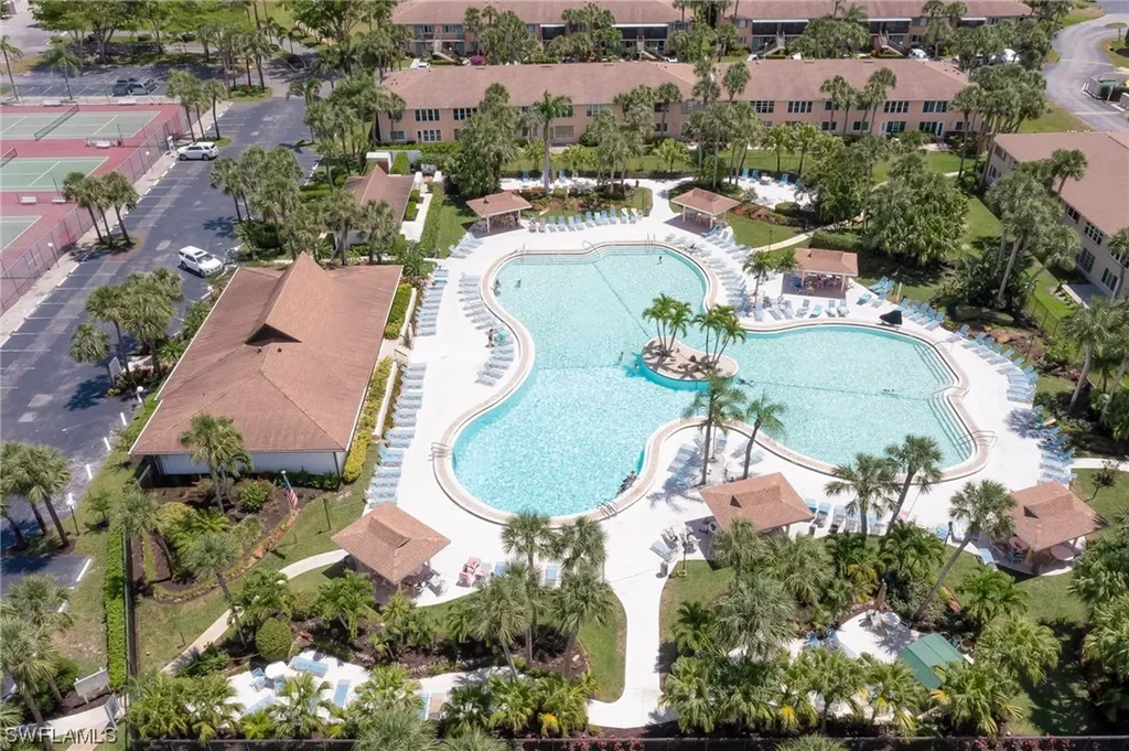 Naples FL, 3400 Frosty Way, Unit 4705
