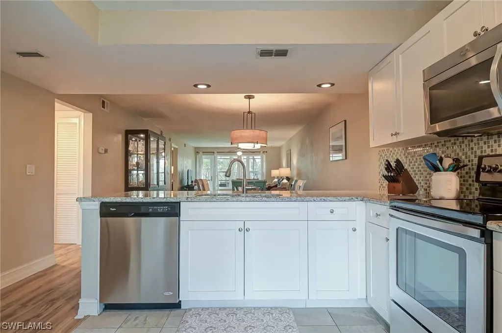 3400 Frosty Way Naples FL 34112