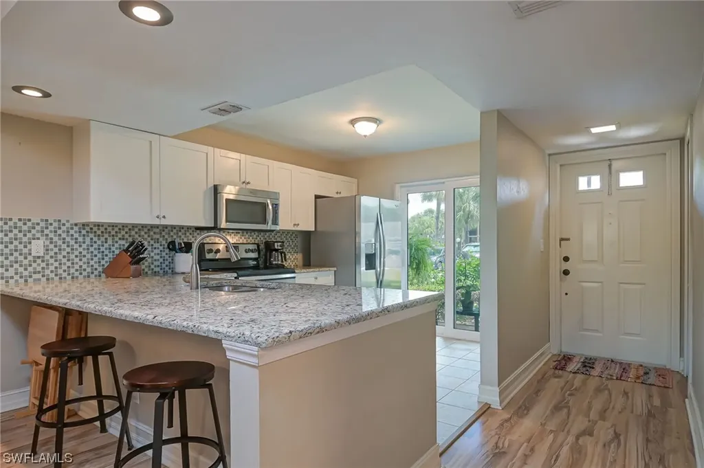 3400 Frosty Way Naples FL 34112