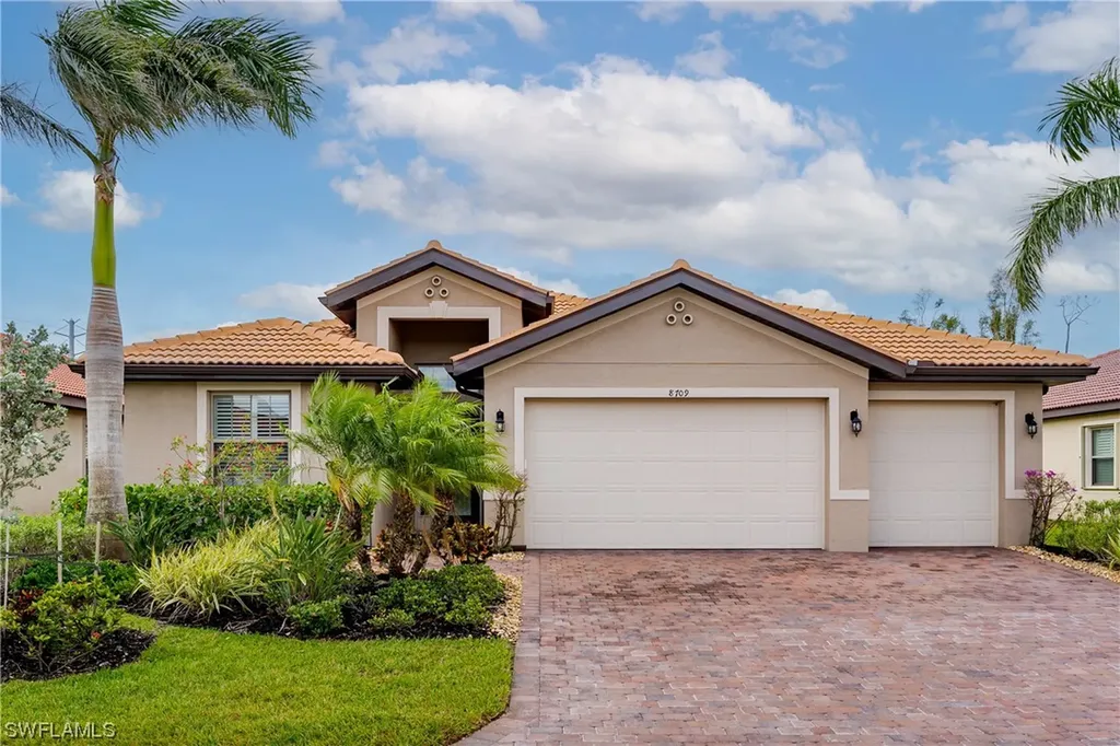 8709 Westwood Oaks Place Fort Myers FL 33908