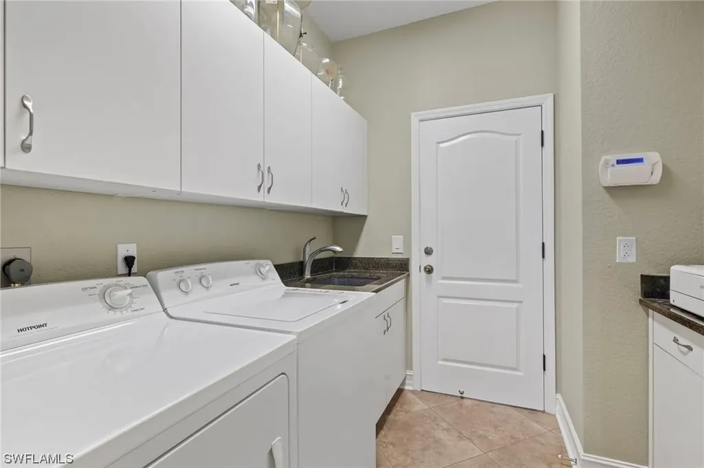 1948 SE 21st Street Cape Coral FL 33990