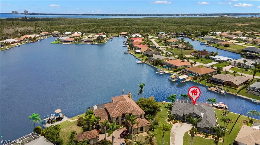 1948 SE 21st Street Cape Coral FL 33990