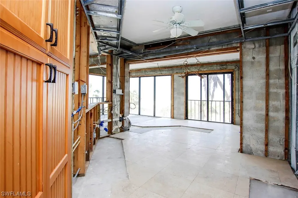 2445 W Gulf Drive Sanibel FL 33957