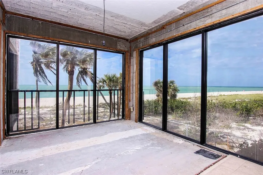 2445 W Gulf Drive Sanibel FL 33957