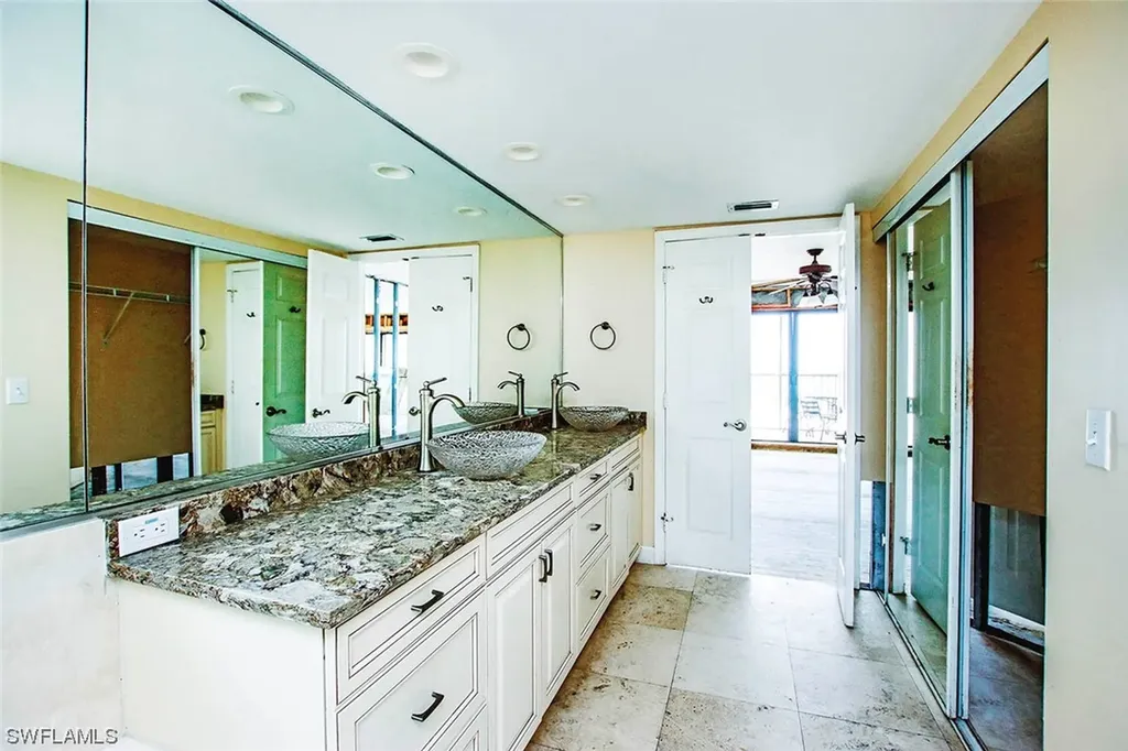 2445 W Gulf Drive Sanibel FL 33957