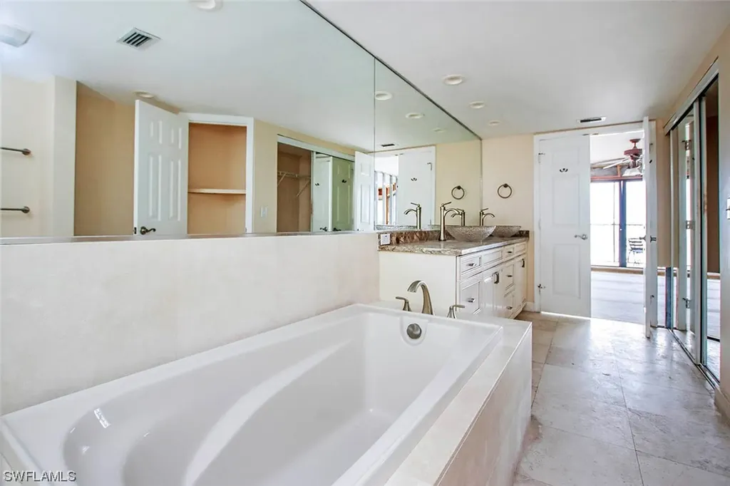 2445 W Gulf Drive Sanibel FL 33957