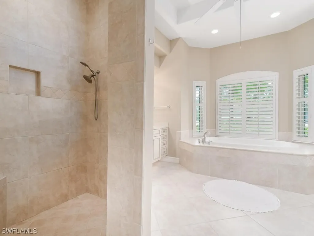 8069 Tiger Lily Drive Naples FL 34113