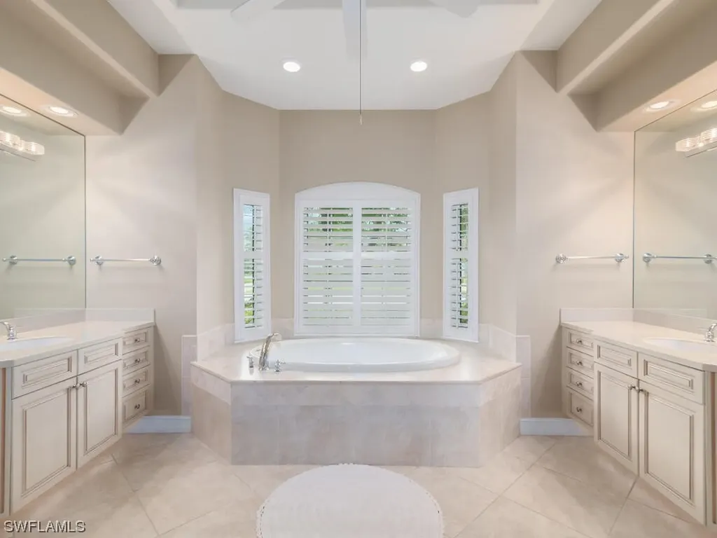 8069 Tiger Lily Drive Naples FL 34113