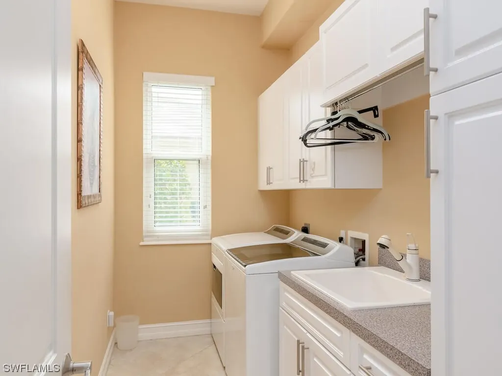 8069 Tiger Lily Drive Naples FL 34113