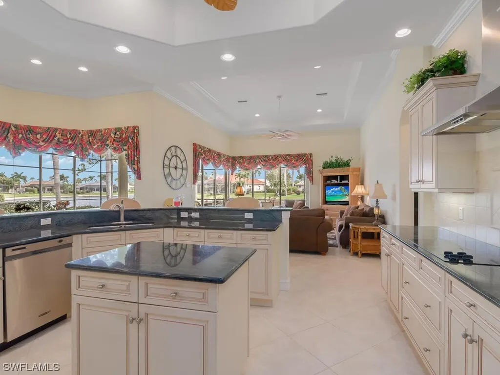 8069 Tiger Lily Drive Naples FL 34113