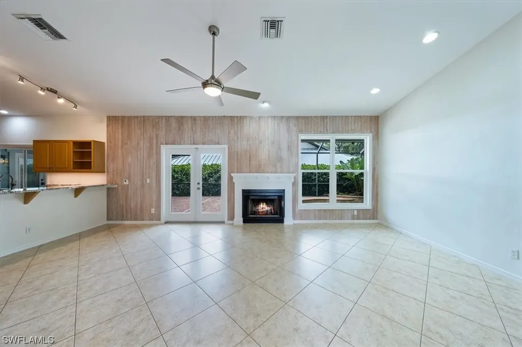 5901 Cypress Hollow Way Naples FL 34109