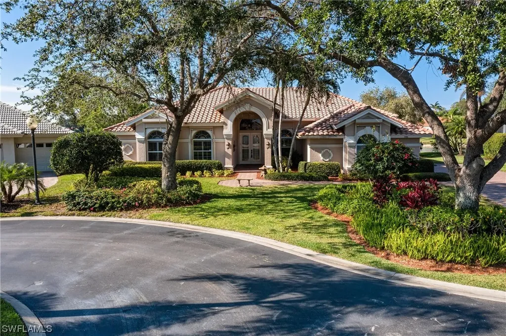 586 Wedgewood Way Naples FL 34119