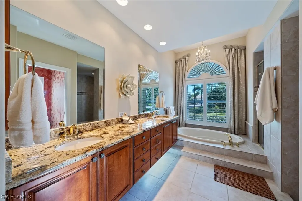 586 Wedgewood Way Naples FL 34119