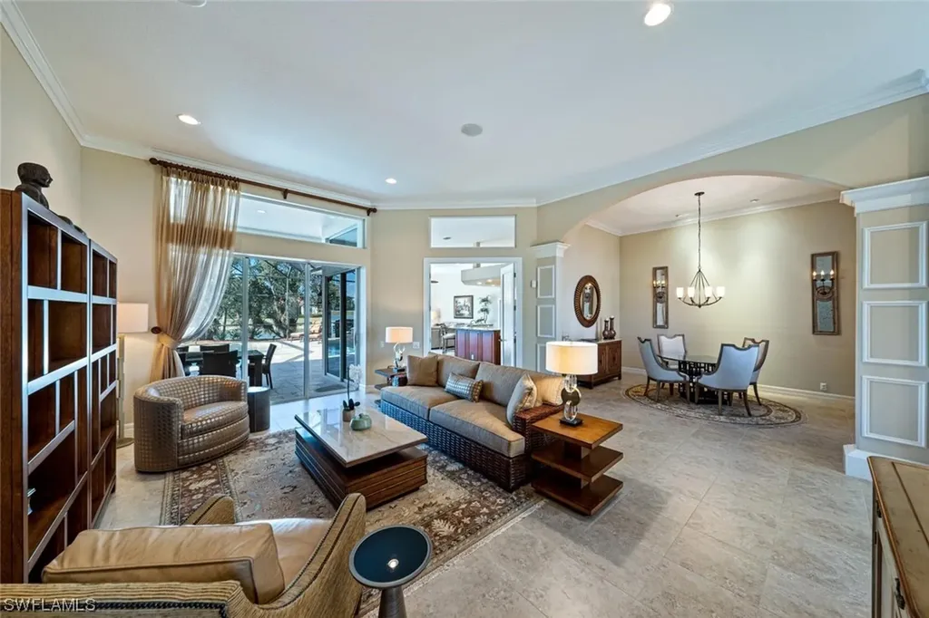 586 Wedgewood Way Naples FL 34119