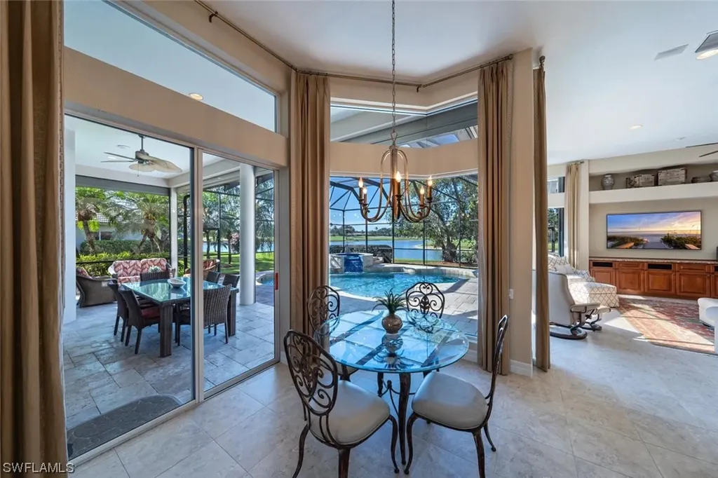 586 Wedgewood Way Naples FL 34119