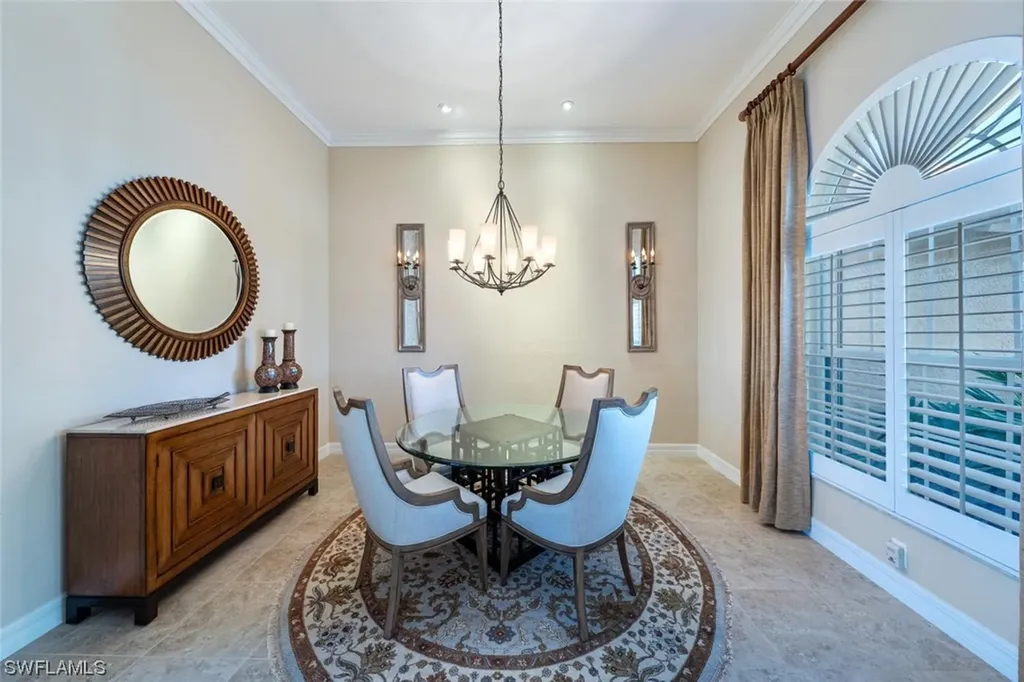 586 Wedgewood Way Naples FL 34119