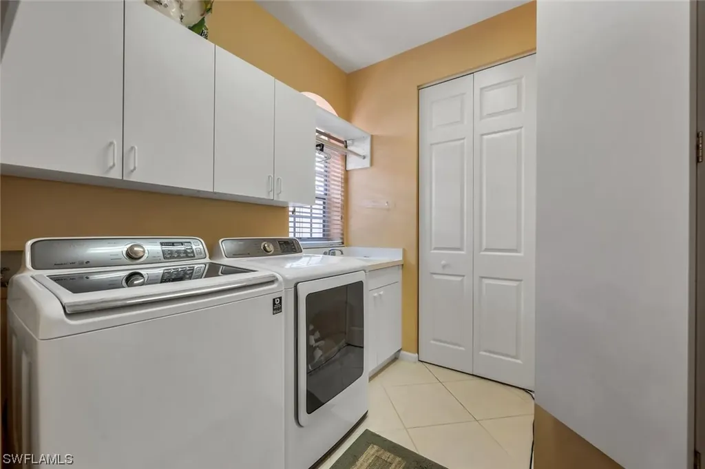 8468 Abbington Circle Naples FL 34108