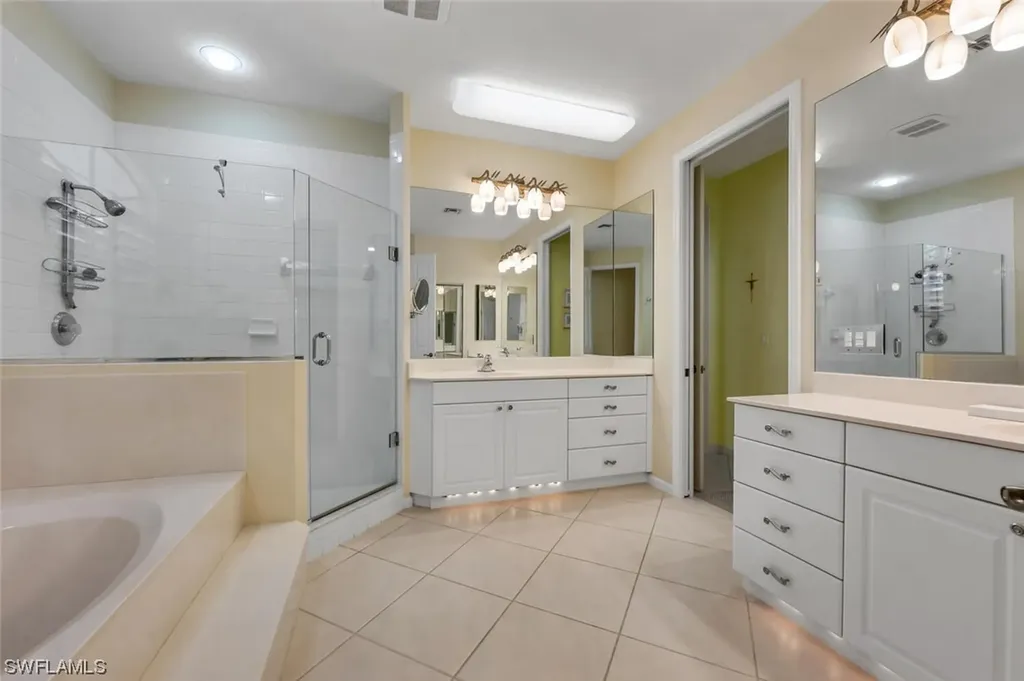 8468 Abbington Circle Naples FL 34108