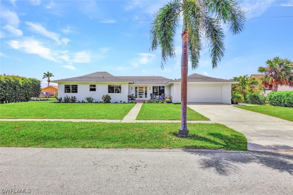 865 Elm Court Marco Island FL 34145