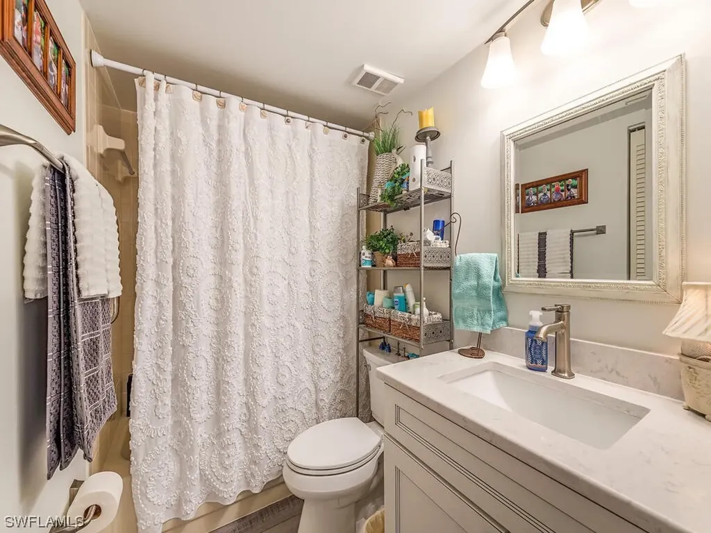 5724 Deauville Circle Naples FL 34112
