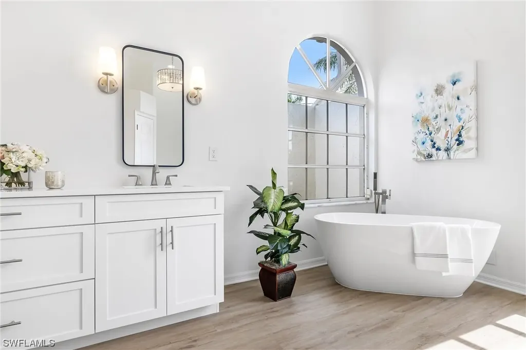 5005 SW 25th Place Cape Coral FL 33914