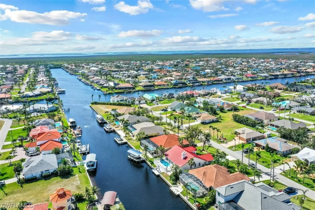 5005 SW 25th Place Cape Coral FL 33914