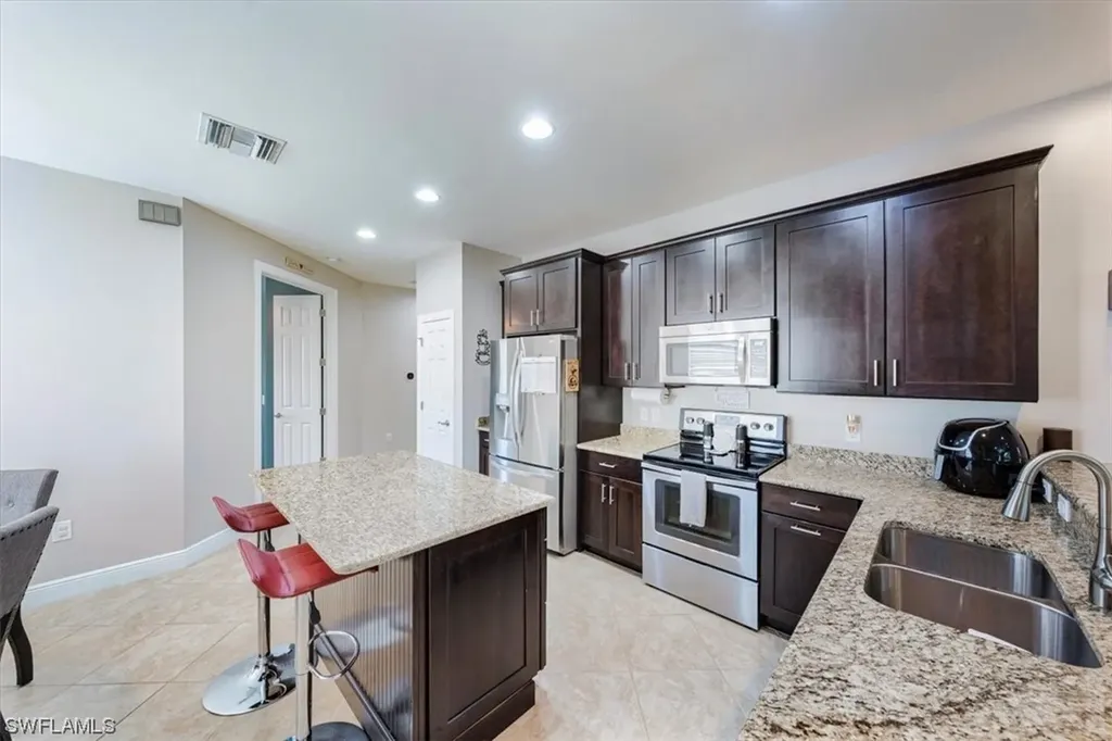 13462 Kent Street Naples FL 34109