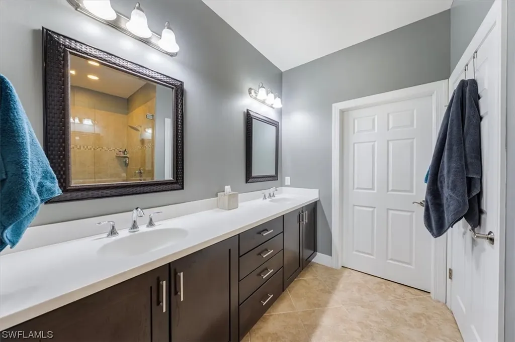 13462 Kent Street Naples FL 34109