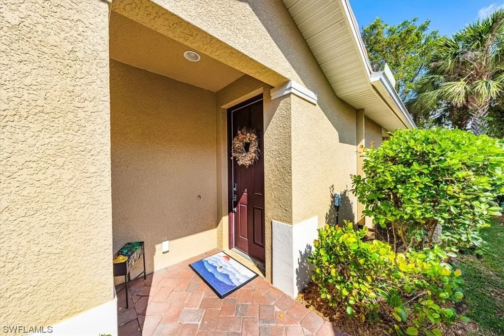 13462 Kent Street Naples FL 34109