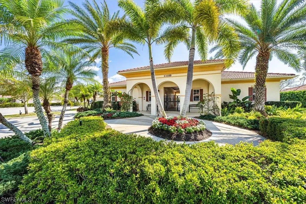 13462 Kent Street Naples FL 34109