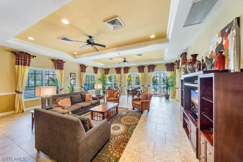13462 Kent Street Naples FL 34109