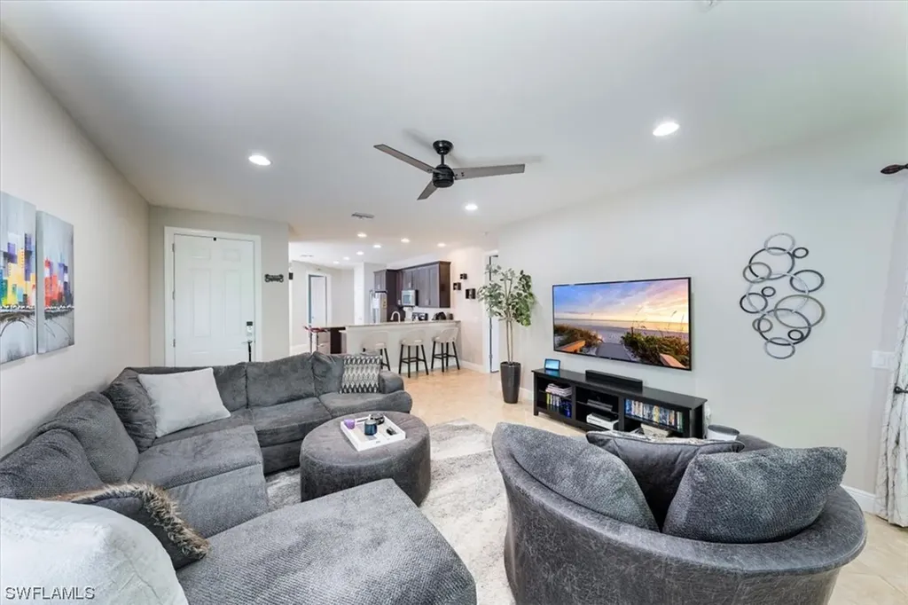 13462 Kent Street Naples FL 34109